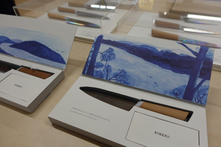 【導入事例公開】1年半で売上5億円。自社ブランド包丁を支えたものづくりの仕組み